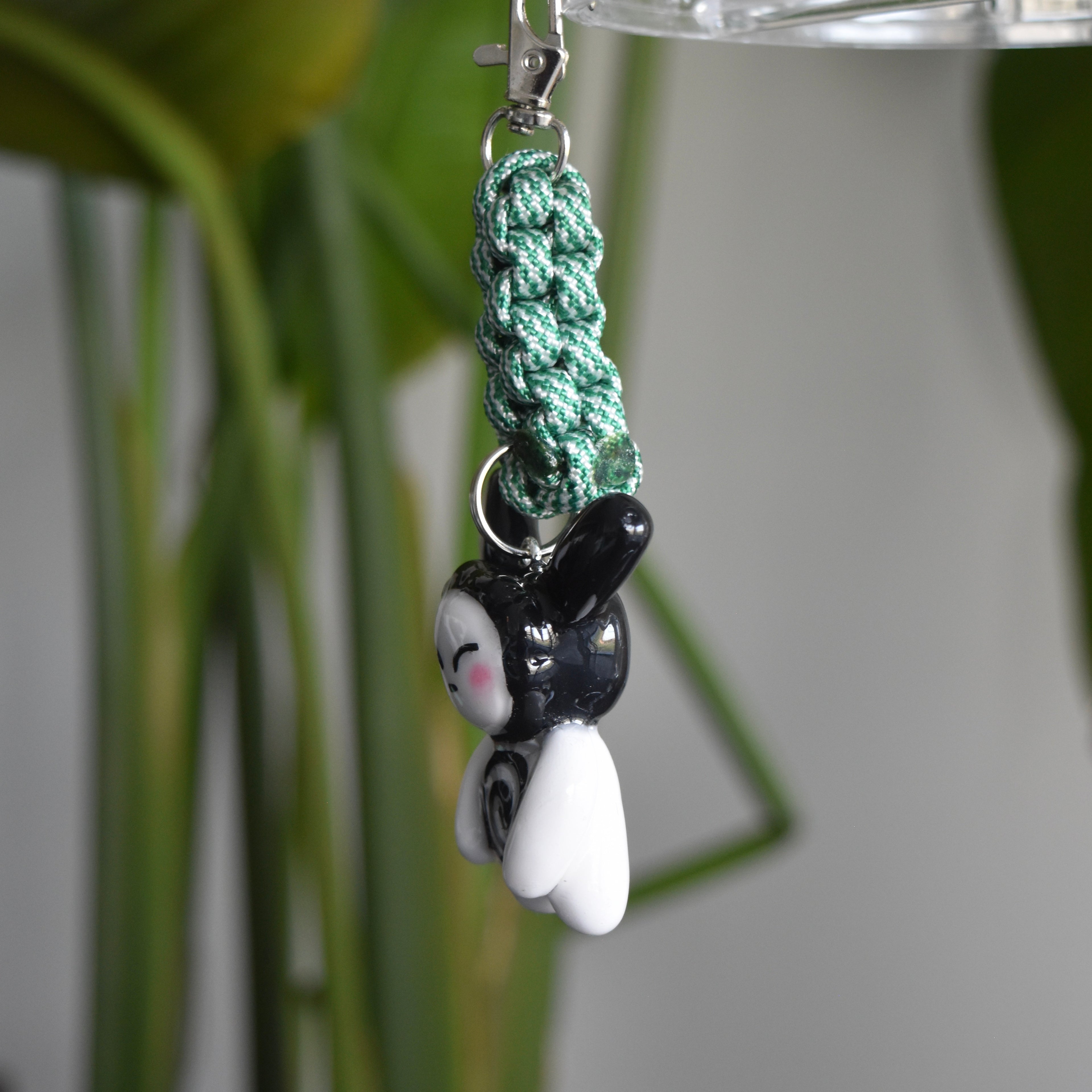 Black Bunny Spiral Green Knot