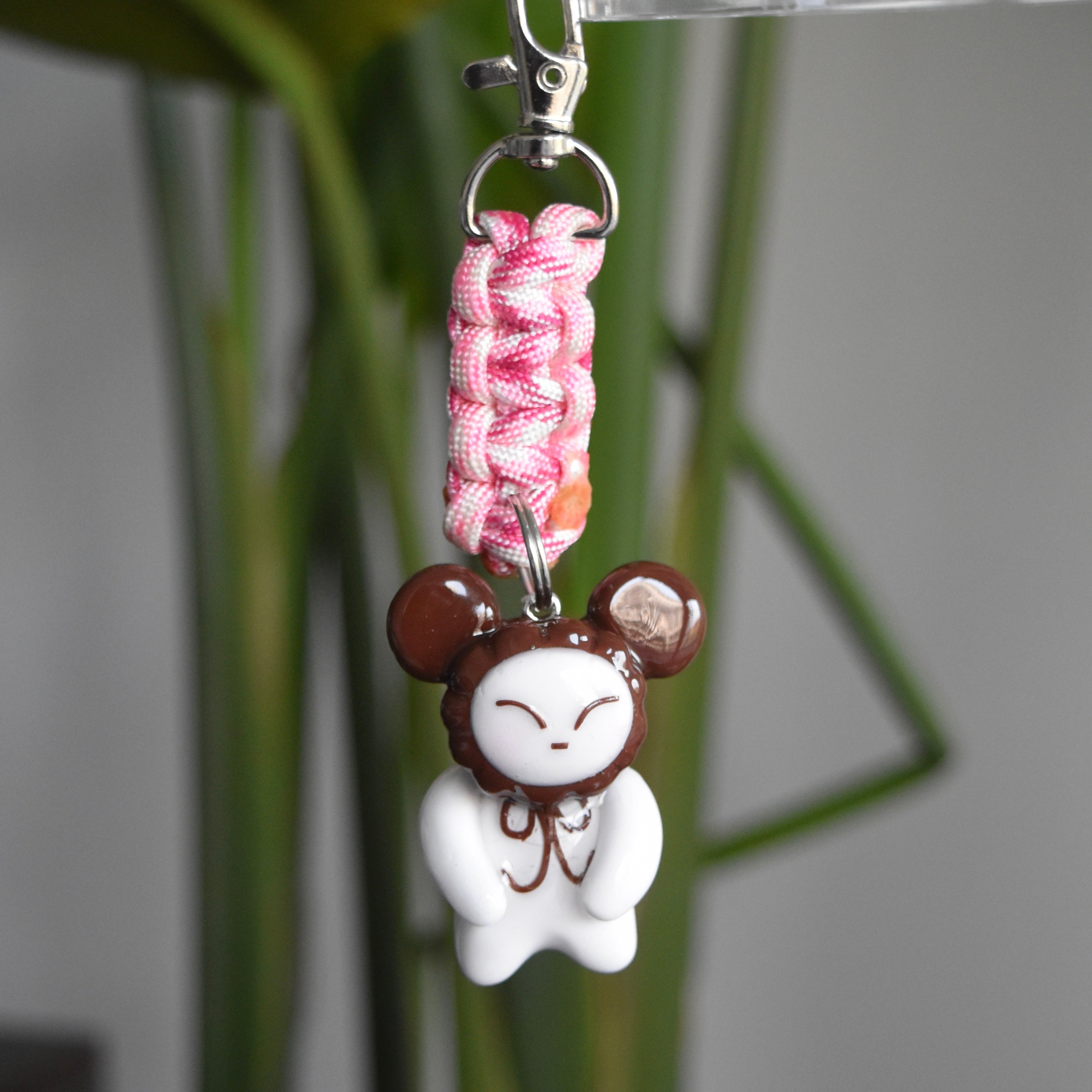 Brown Bear Bow Pink Knot