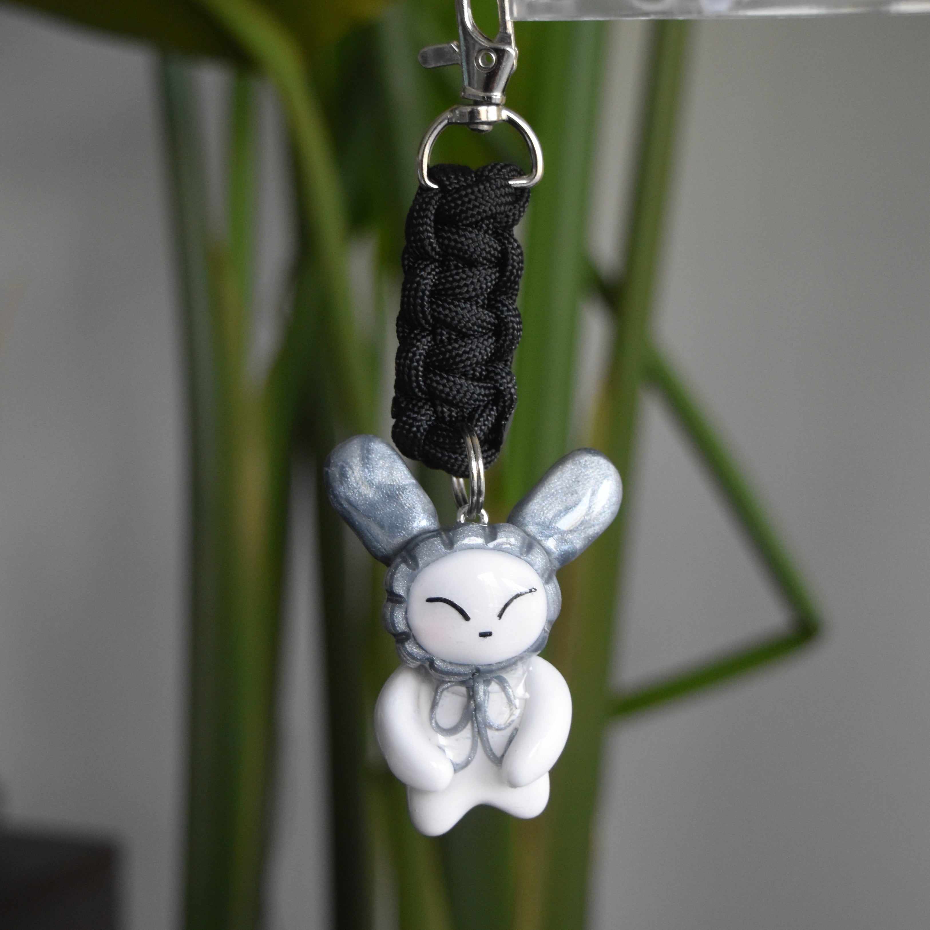 Silver Bunny Bow Black knot