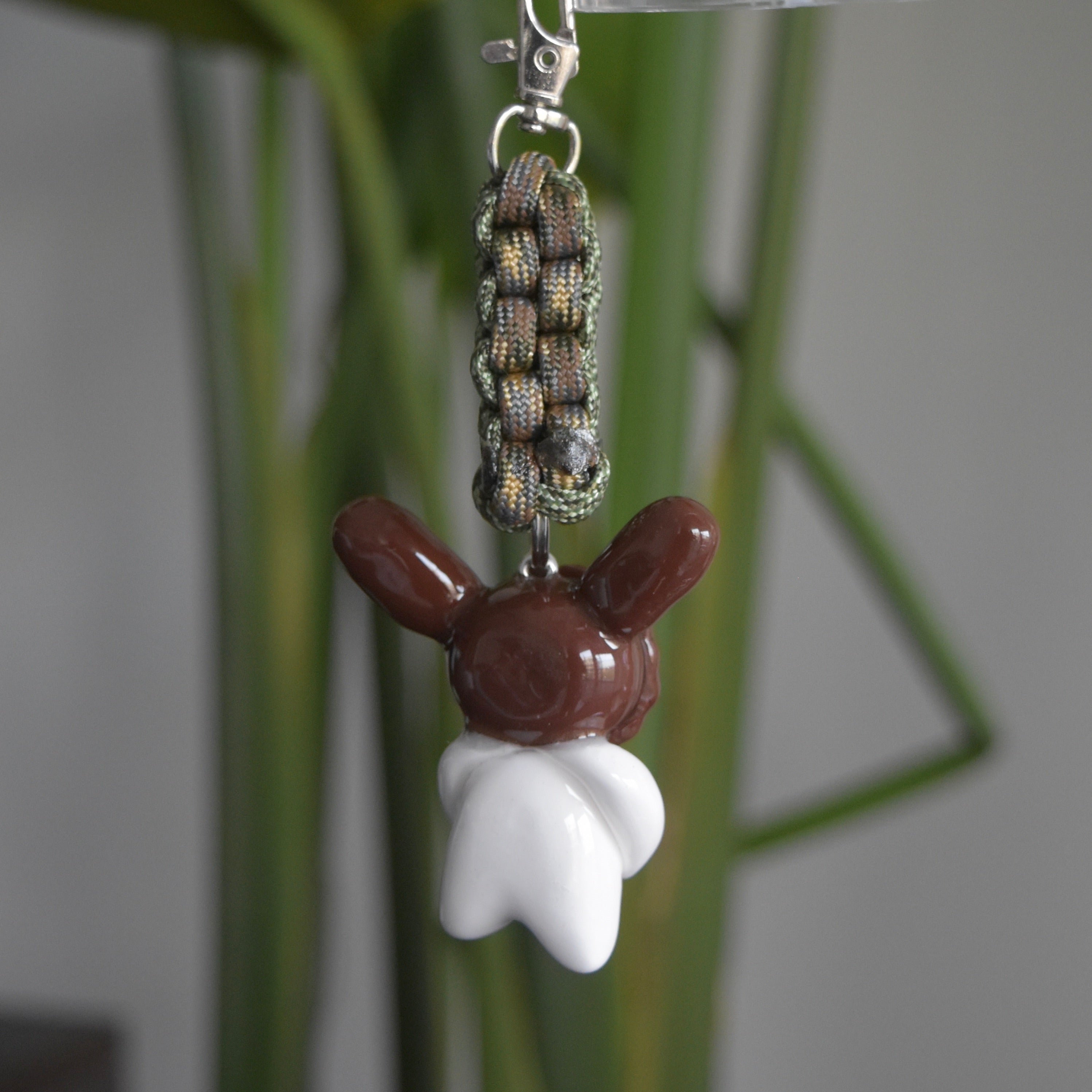 Brown Bunny Bow Brown Green Knot